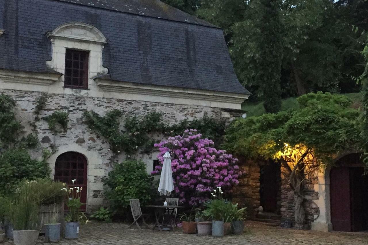 Manoir De La Groye Saint-Saturnin-sur-Loire Exterior photo